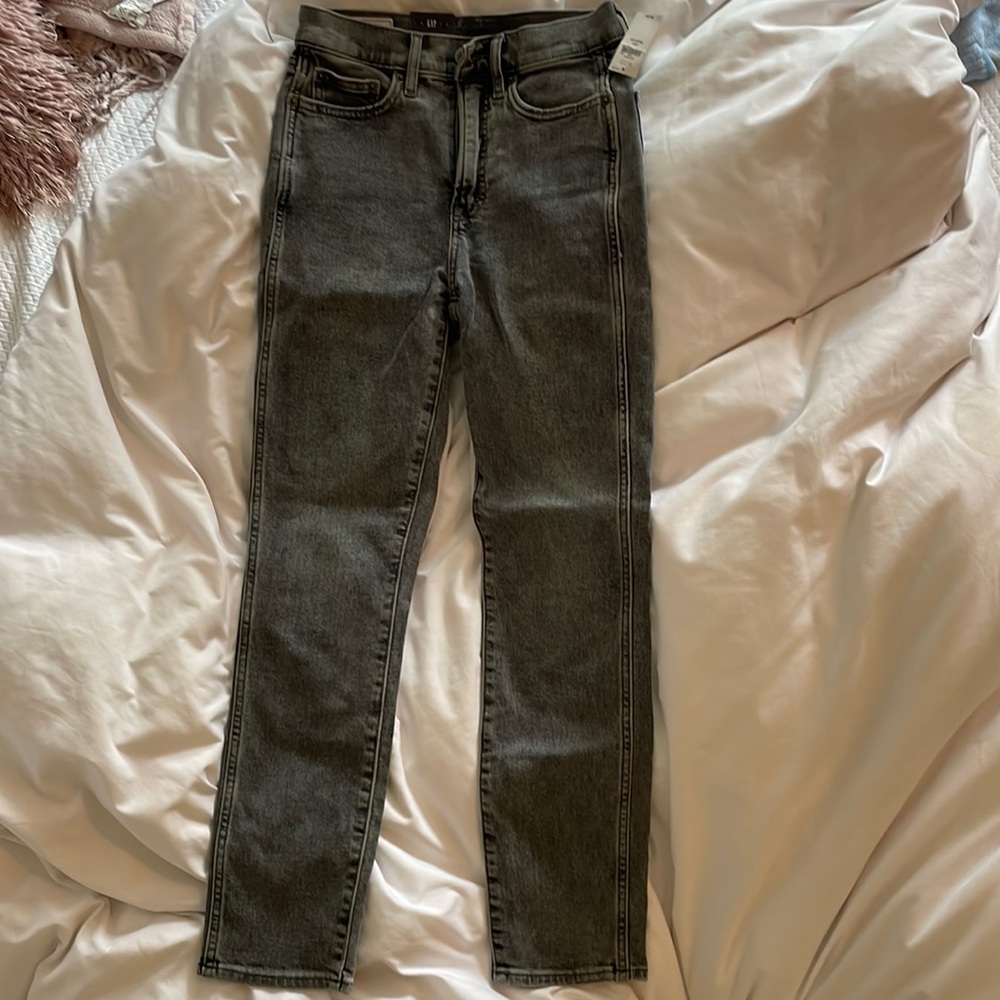 The Gap Gray Skinny jeans.